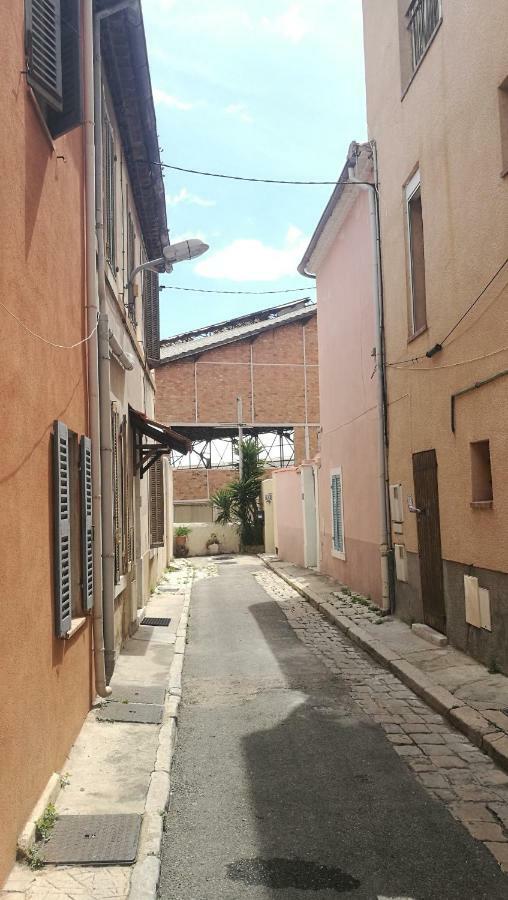 studio idéalement placé, calanques et centre ville La Ciotat Exterior foto